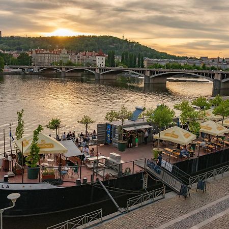 Helen Homestay Vysehrad Prága Kültér fotó