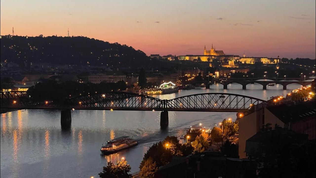 Helen Homestay Vysehrad Prága Kültér fotó