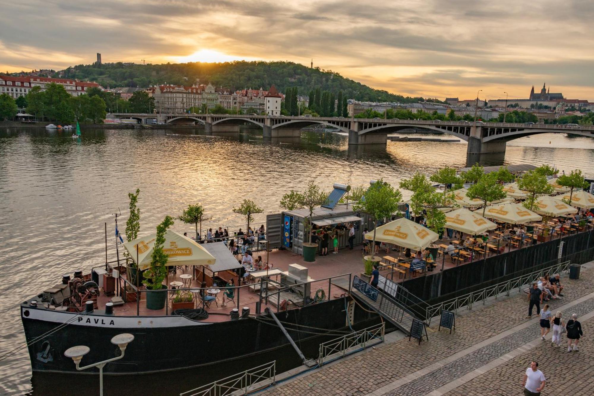 Helen Homestay Vysehrad Prága Kültér fotó